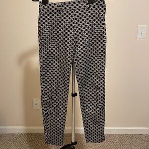 H&M women’s side zip pants. Very comfortable. Sadly no longer fit.